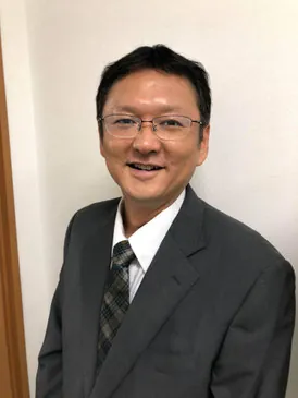 塾長 新見康之